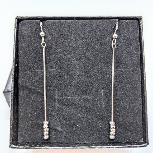 Sterling silver Dangling Earrings - Picture 4 of 4